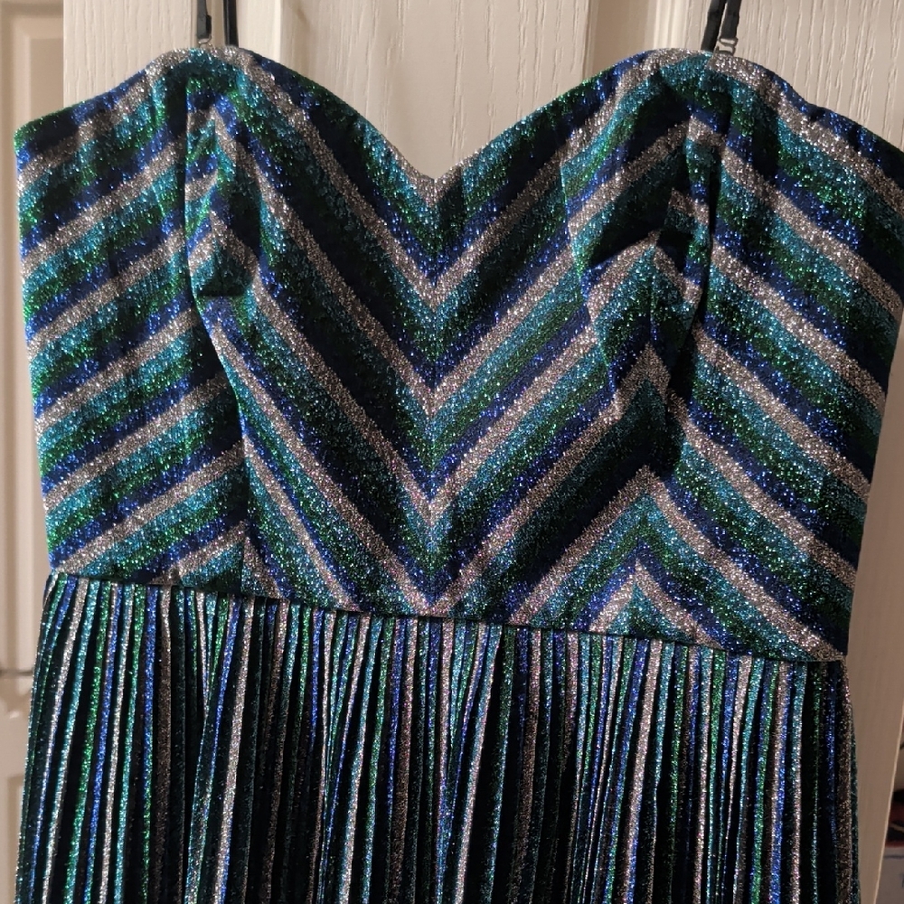 Available ,,Blue and Green Midi  Strapless Dress And Silver